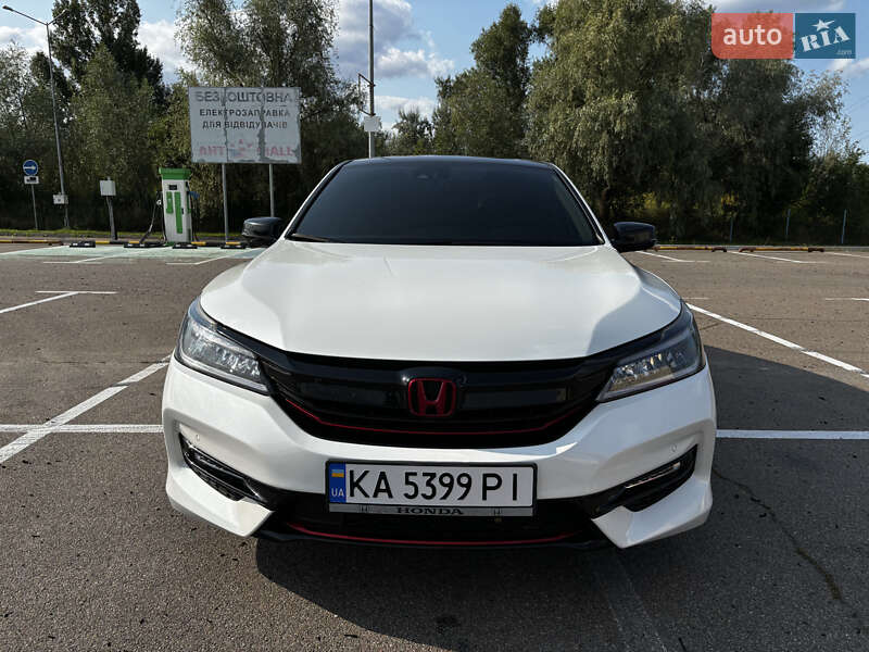 Седан Honda Accord 2017 в Києві