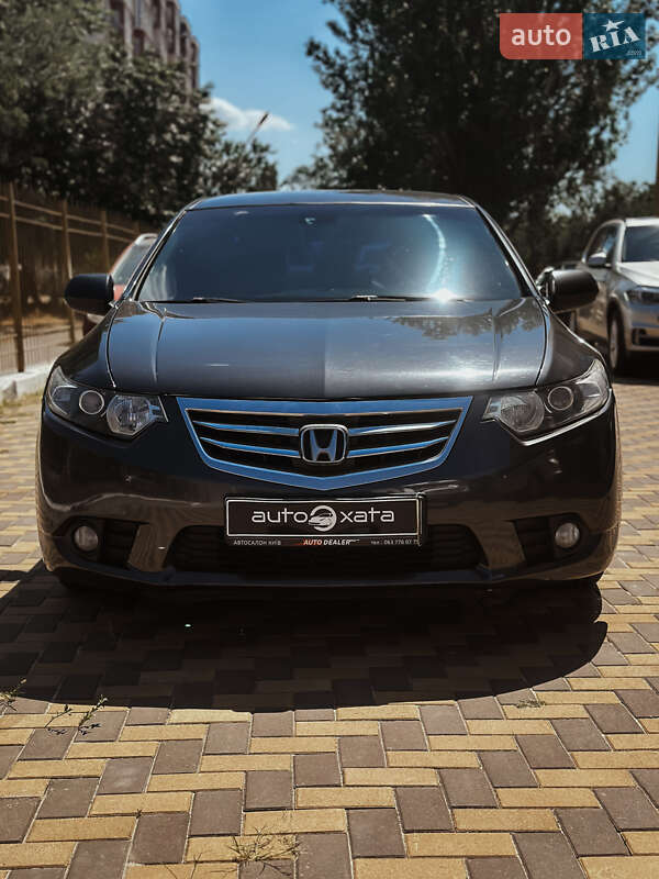 Honda Accord 2011