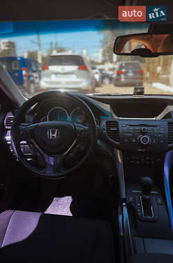 Седан Honda Accord 2011 в 