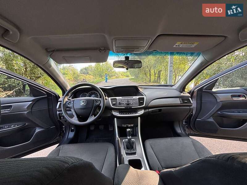 Седан Honda Accord 2014 в Киеве