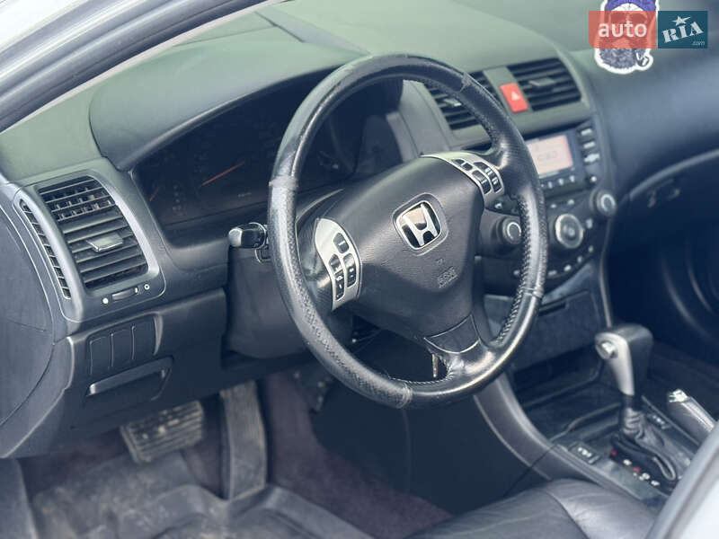 Седан Honda Accord 2006 в Хмельницькому