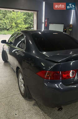 Седан Honda Accord 2003 в 