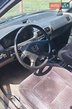 Седан Honda Accord 1992 в 