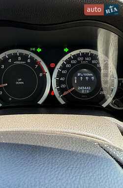 Седан Honda Accord 2012 в 