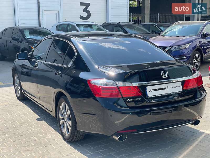 Седан Honda Accord 2013 в Одессе