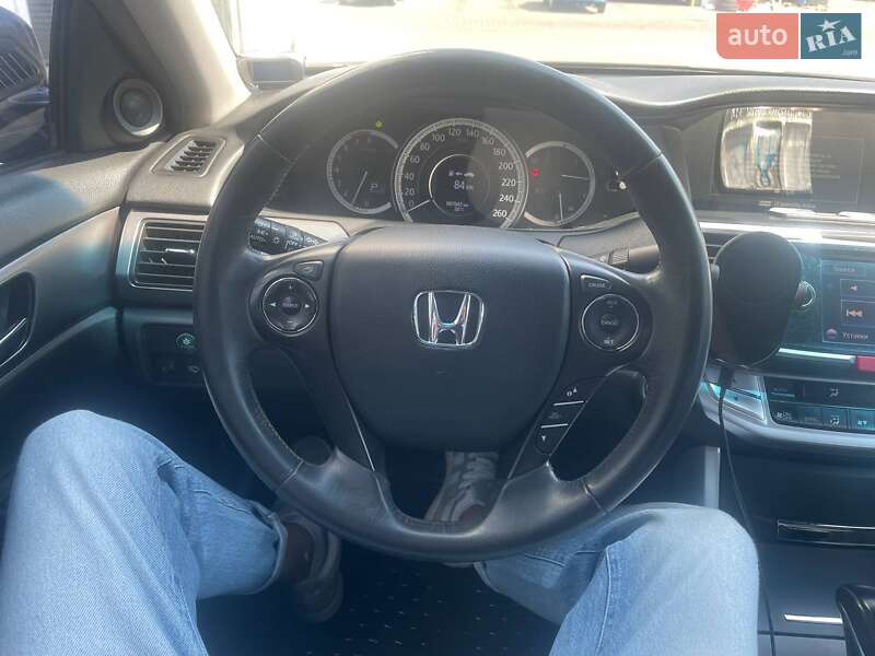 Седан Honda Accord 2013 в Одессе