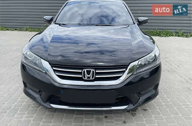 Седан Honda Accord 2015 в Ірпені