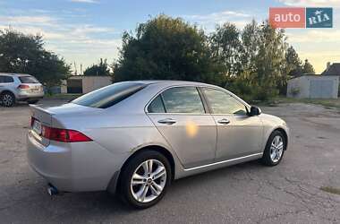 Седан Honda Accord 2004 в  фото 7 Седан Honda Accord 2004 в