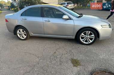 Седан Honda Accord 2004 в  фото 11 Седан Honda Accord 2004 в