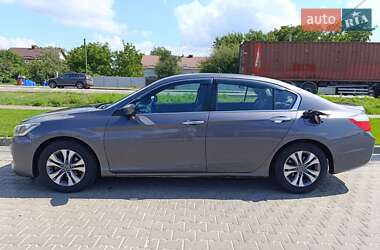 Седан Honda Accord 2014 в 