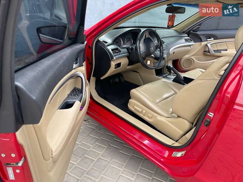 Купе Honda Accord 2008 в Балті