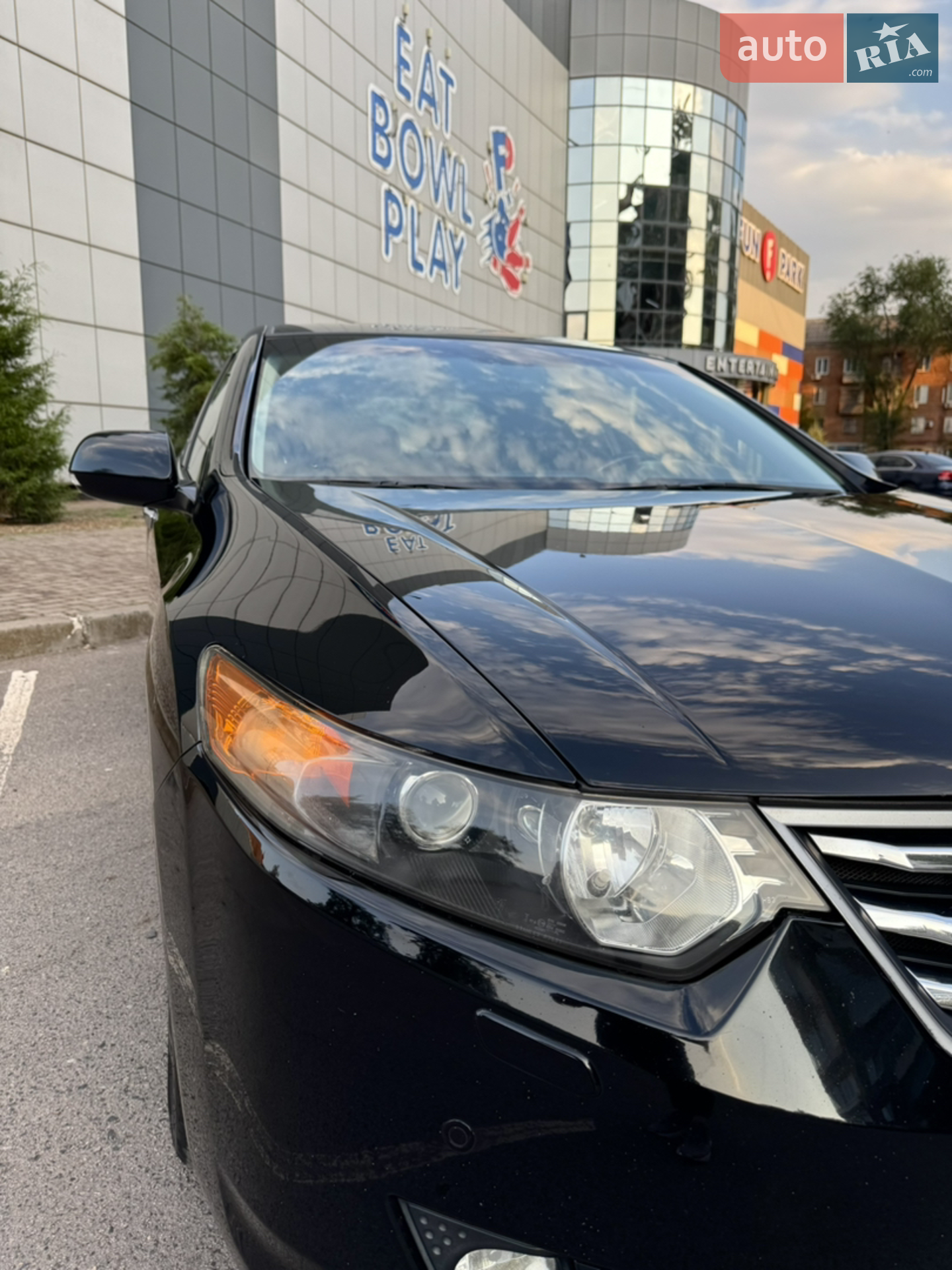 Honda Accord 2022 VIN 1HGCV3F28NA035400 фото оголошення 2 з 20