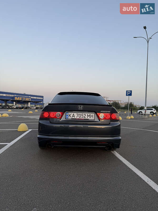 Седан Honda Accord 2005 в Киеве