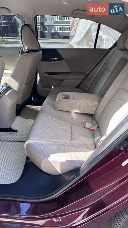 Седан Honda Accord 2014 в Охтирці