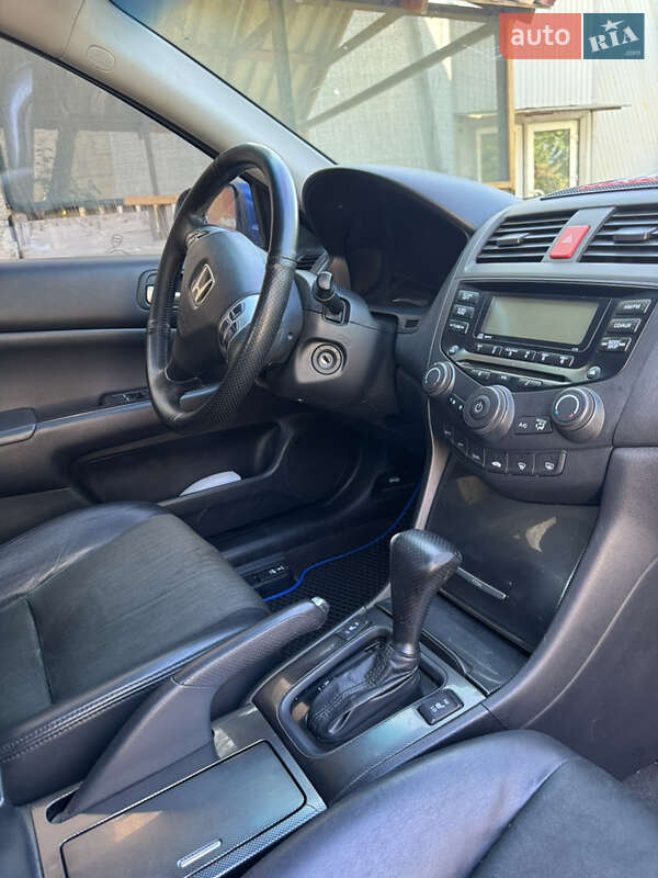 Седан Honda Accord 2004 в Одессе