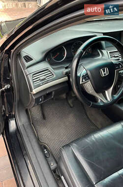 Купе Honda Accord 2012 в 