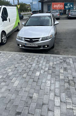 Седан Honda Accord 2004 в Хмельницком