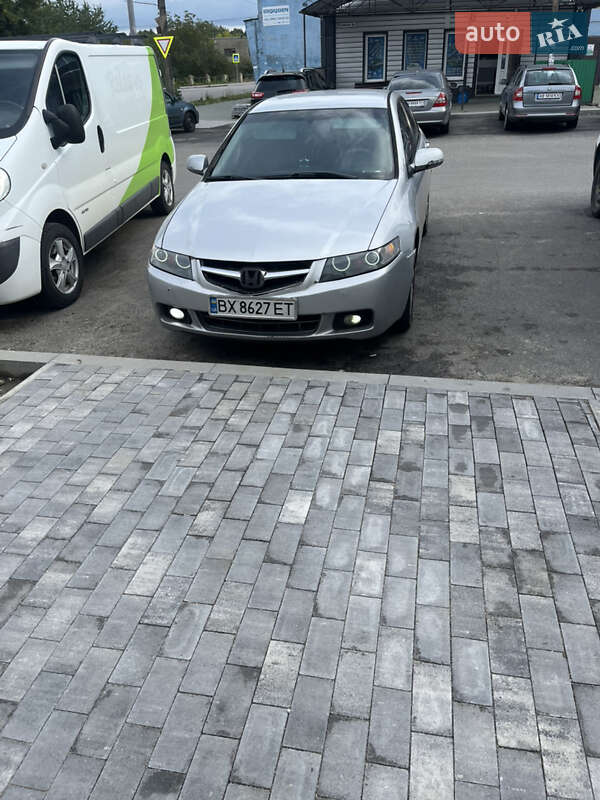 Седан Honda Accord 2004 в Хмельницькому