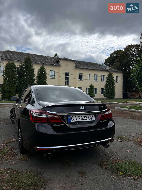 Седан Honda Accord 2017 в Ватутіному