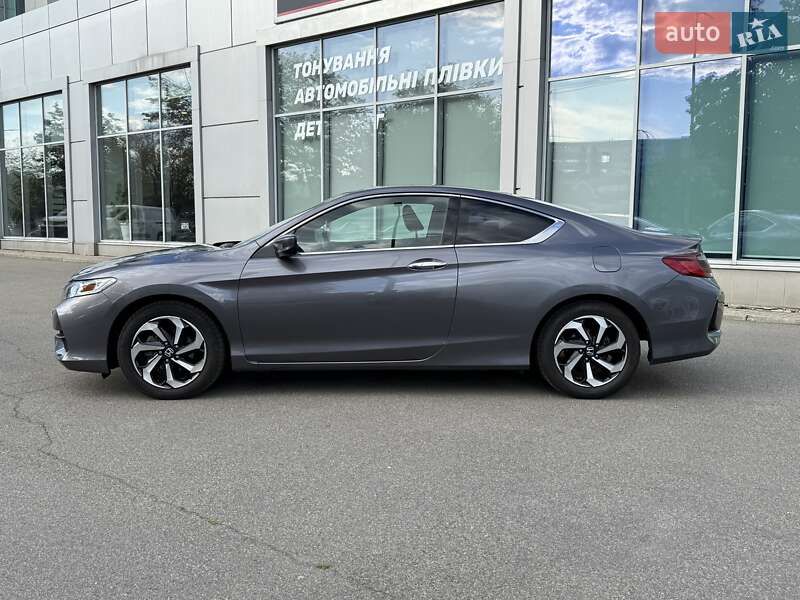 Купе Honda Accord 2016 в Києві