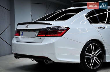 Седан Honda Accord 2012 в Киеве