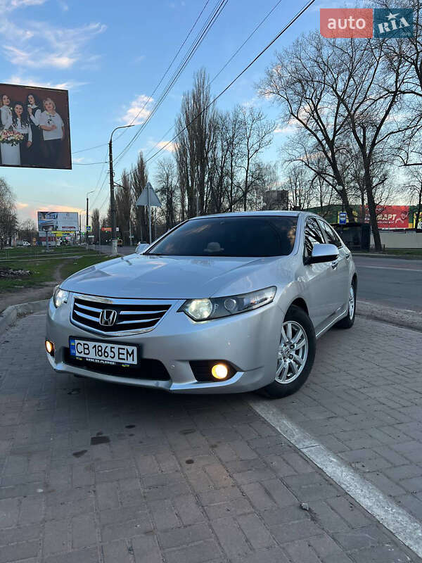 Седан Honda Accord 2012 в 