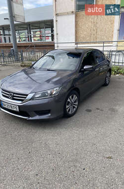 Седан Honda Accord 2014 в Києві