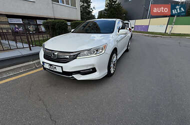 Седан Honda Accord 2016 в Києві