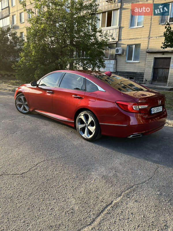 Седан Honda Accord 2018 в Днепре