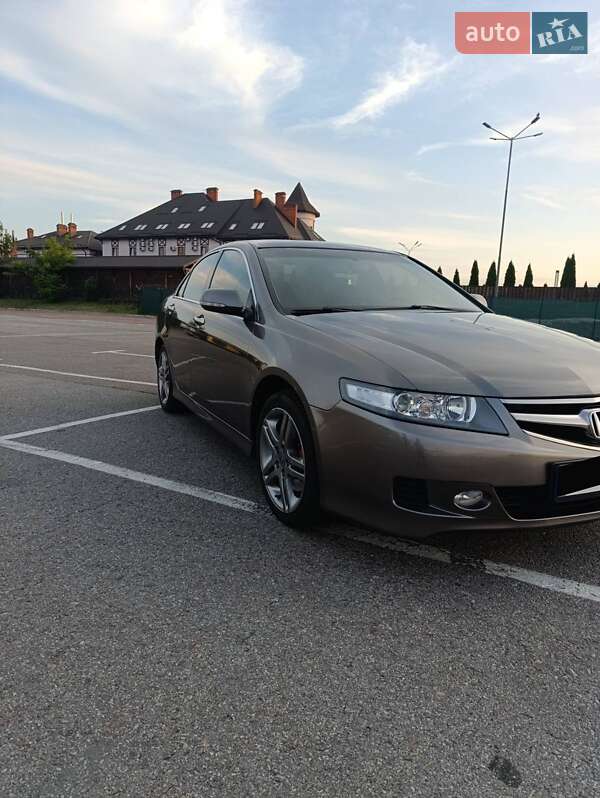 Седан Honda Accord 2008 в Львове
