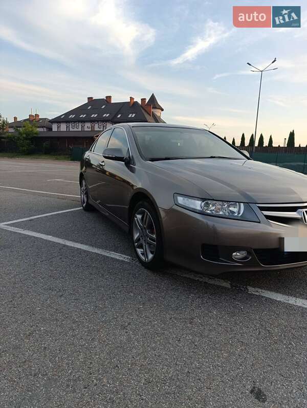 Седан Honda Accord 2008 в Львове