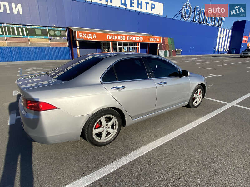 Седан Honda Accord 2004 в Кам'янець-Подільському