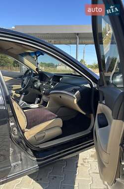 Седан Honda Accord 2012 в Ланівці