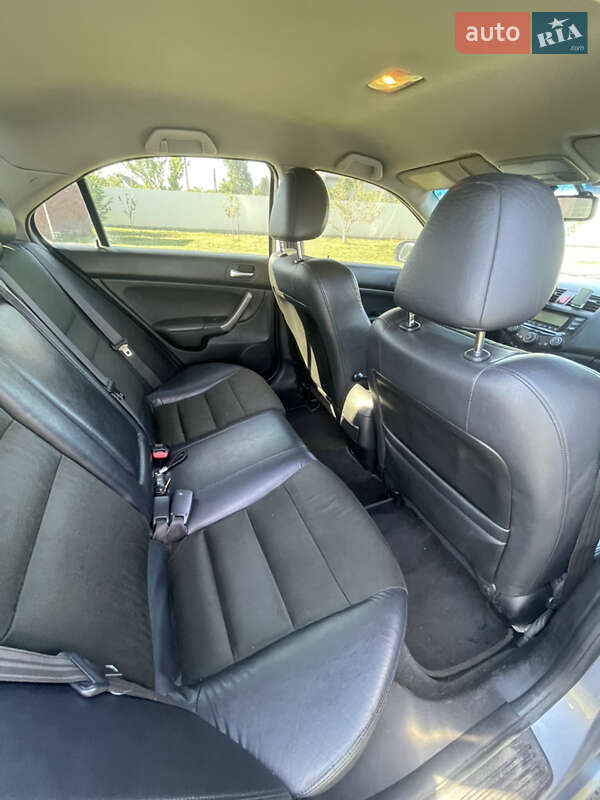 Седан Honda Accord 2006 в Києві