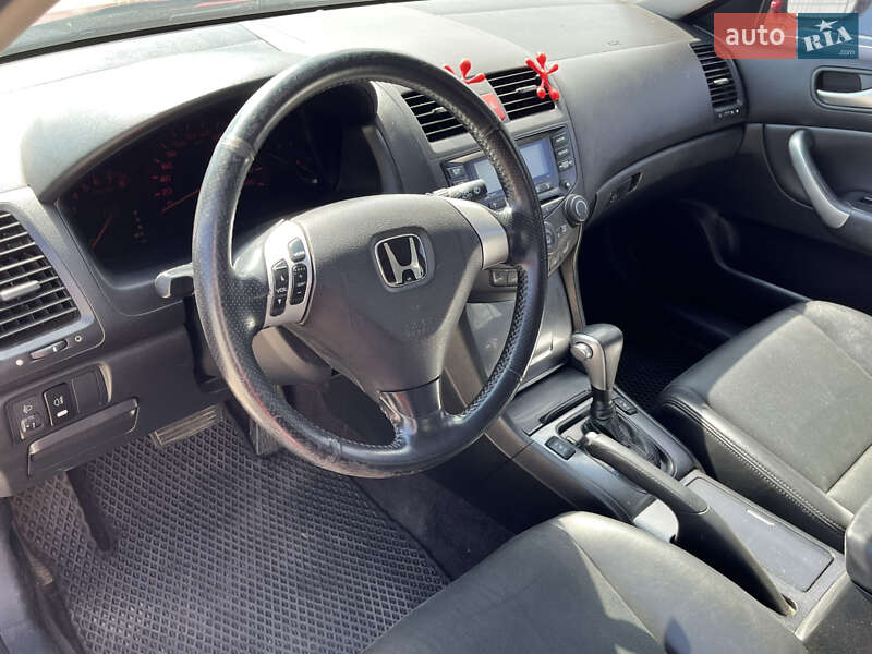 Седан Honda Accord 2004 в Николаеве