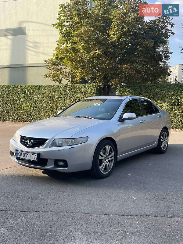 Седан Honda Accord 2003 в Киеве