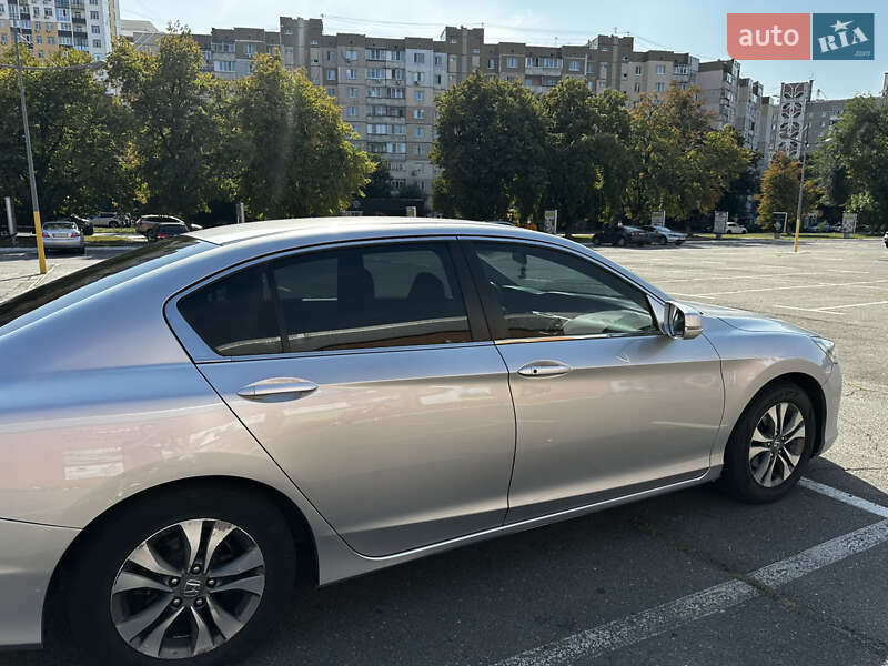 Седан Honda Accord 2013 в Броварах