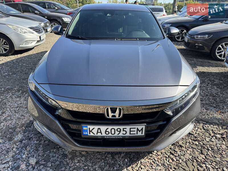 Седан Honda Accord 2020 в Киеве