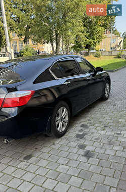 Седан Honda Accord 2014 в 