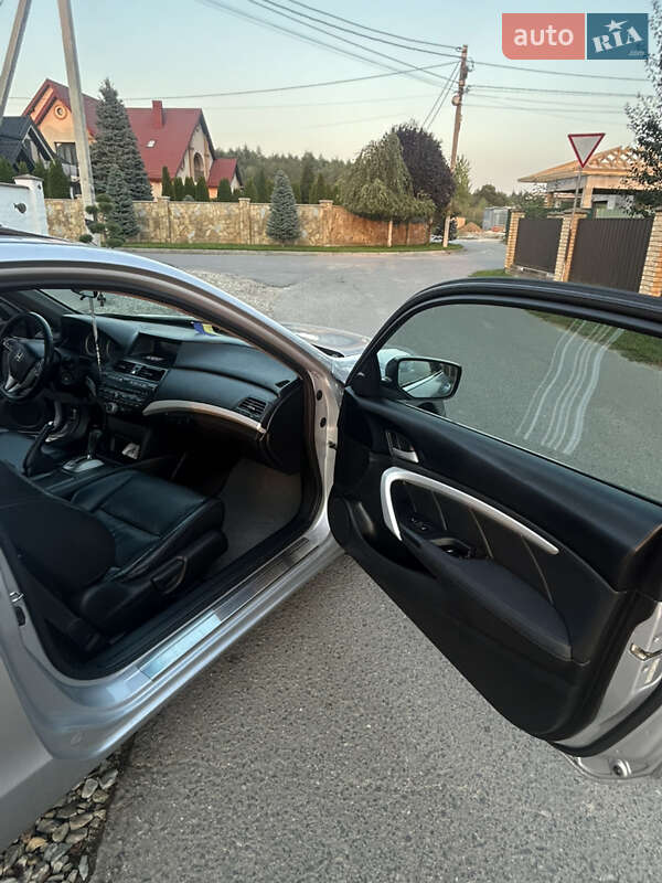 Купе Honda Accord 2012 в Ивано-Франковске