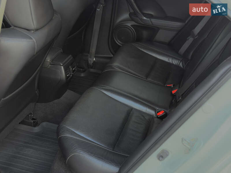 Седан Honda Accord 2012 в Кропивницком