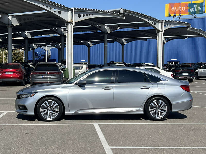 Седан Honda Accord 2019 в Киеве