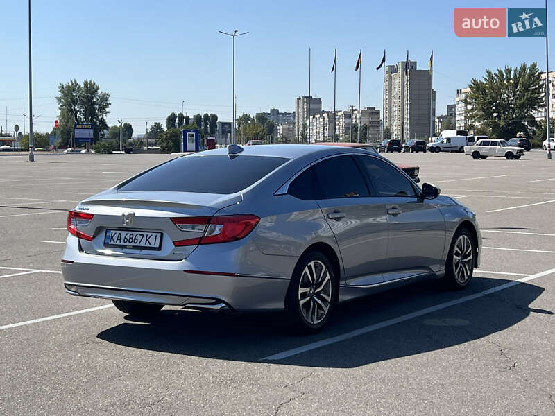 Седан Honda Accord 2019 в Киеве
