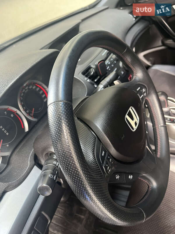 Седан Honda Accord 2011 в Києві