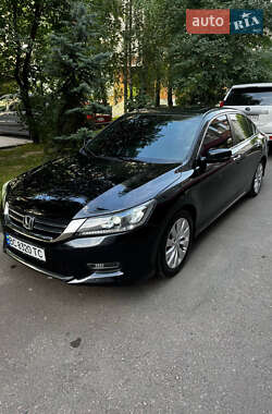 Седан Honda Accord 2013 в Львове