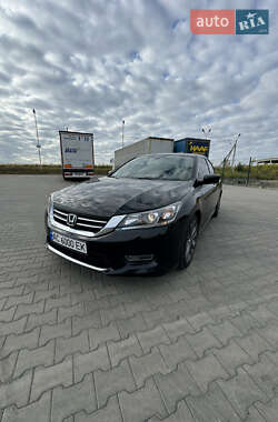 Седан Honda Accord 2015 в Луцке