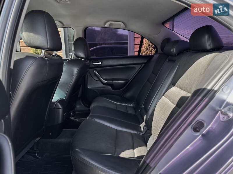 Седан Honda Accord 2006 в Шептицькому