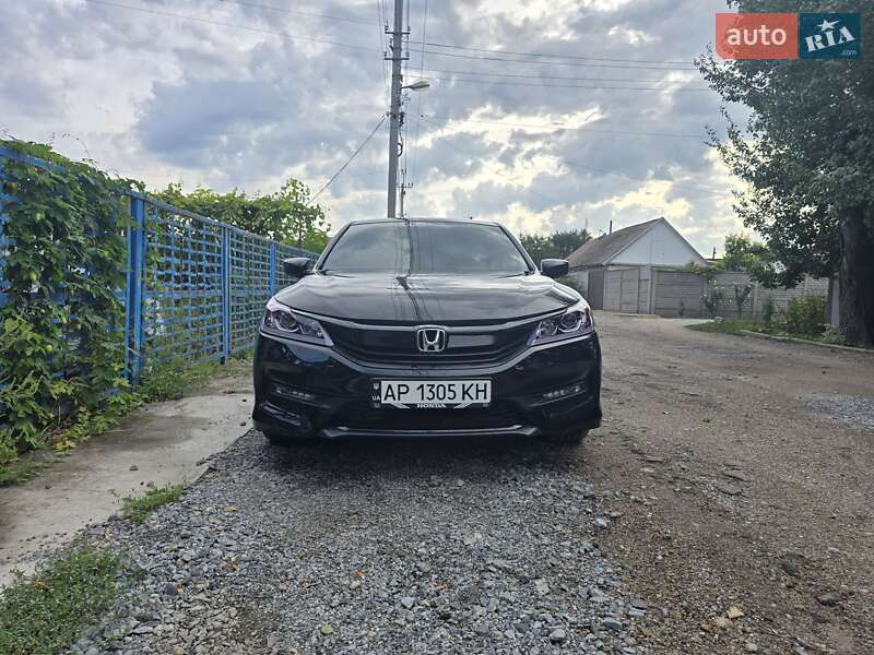 Седан Honda Accord 2016 в Запорожье