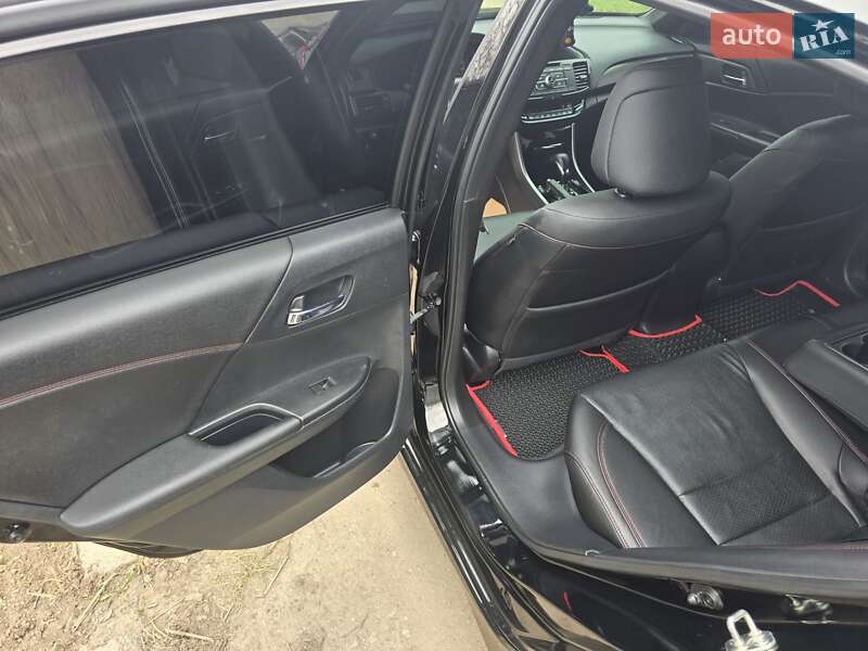 Седан Honda Accord 2016 в Запорожье