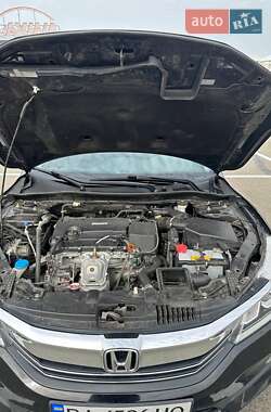 Седан Honda Accord 2016 в 